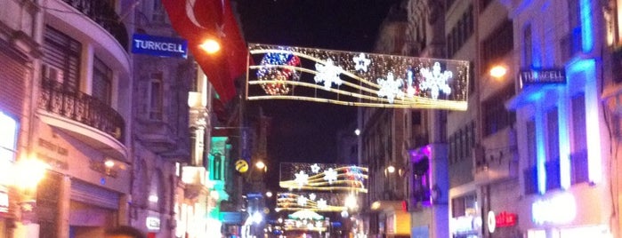 Taksim - Tokatlıyan İş Hanı is one of Beyoglu Mekanlari.