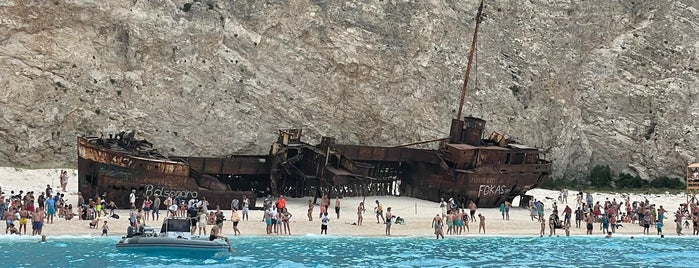 Shipwreck Beach is one of Jingyuanさんのお気に入りスポット.