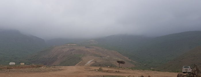 Jabal Samhan is one of Lugares favoritos de Tariq.