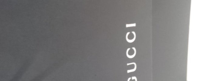 San Francisco Premium Outlets is one of Lieux qui ont plu à L.D.