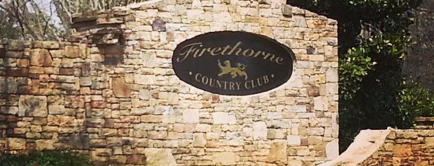 Firethorne Country Club is one of Lynnさんのお気に入りスポット.
