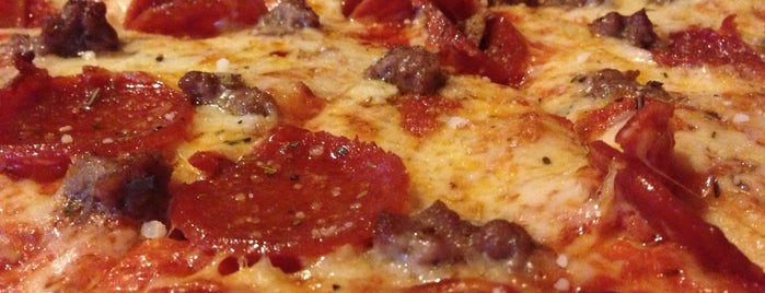 Shakespeare's Pizza is one of CoMO Foodie Musts.