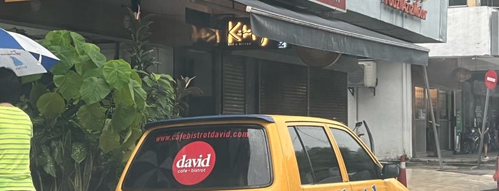 Cafe-Bistrot David is one of Tempat yang Disukai Rahmat.