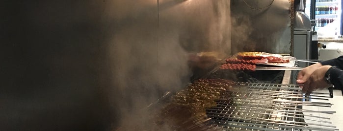 Öz Konya Kebab is one of สถานที่ที่ Melek ถูกใจ.