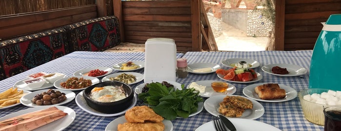 İkizçeşme Köy  Kahvaltısı is one of Arife 님이 좋아한 장소.