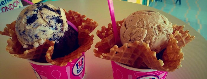 Baskin-Robbins is one of Lieux qui ont plu à Eric.