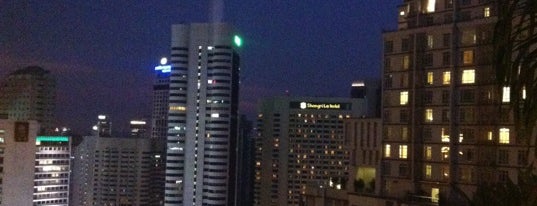 7atenine (Skylounge) is one of 4sq Cities! (Asia & Others).