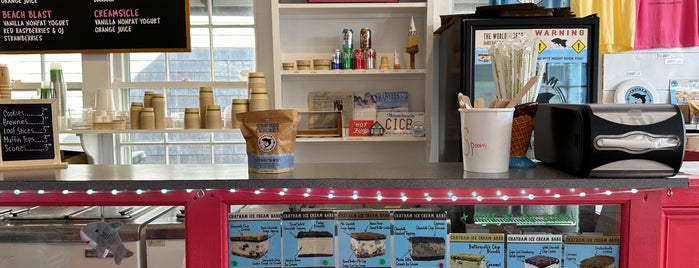 Buffy's Ice Cream is one of Cape Cod/Nantucket/Marthas Vineyard.