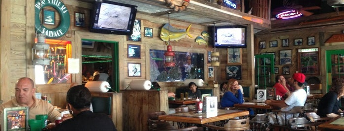 Flanigan's Seafood Bar & Grill is one of Lugares guardados de CanBeyaz.