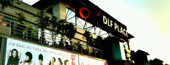 DLF Place Saket is one of Katya'nın Kaydettiği Mekanlar.