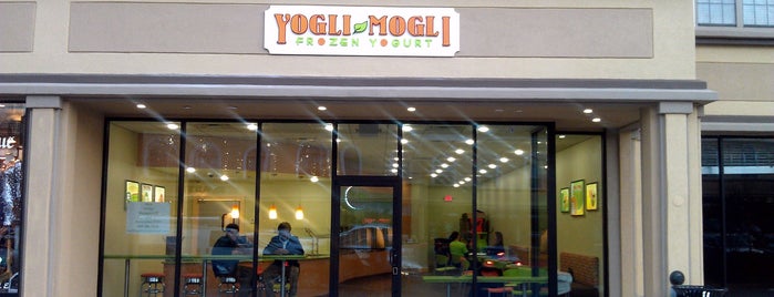 Yogli Mogli Buckhead is one of Omnomnom.