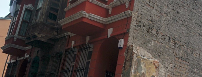 Balatkapı Cafe is one of Emrah’s Liked Places.