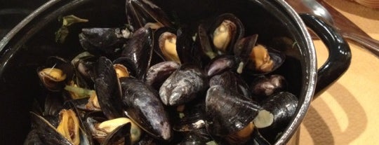 Aux Moules is one of The Hit List.