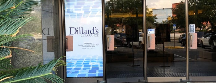 Dillard's is one of Dead Malls.