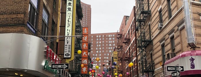 New York China Town Souveneir Gift Center is one of NYC April 2022.