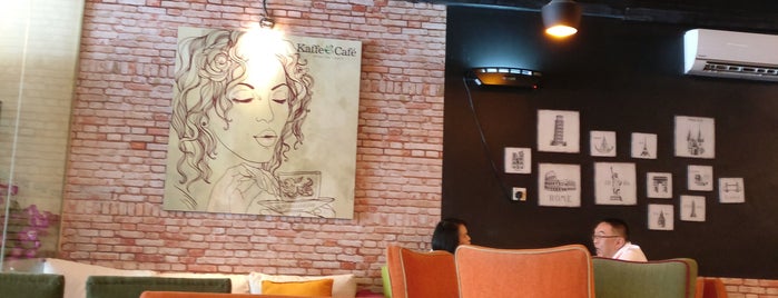 Kaffe Cafe is one of Atif : понравившиеся места.