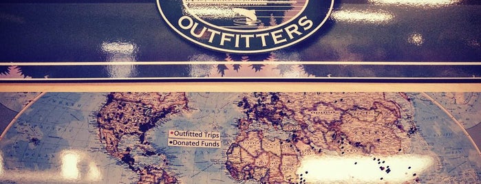 Alpharetta Outfitters is one of Posti che sono piaciuti a Carey.