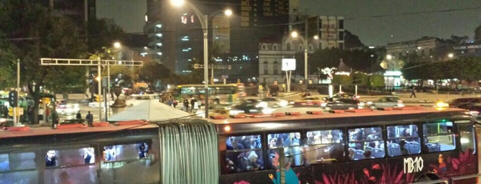 Restaurante El Kioskito is one of สถานที่ที่ Elizabeth ถูกใจ.