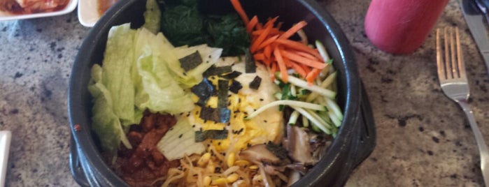 Burnt Rice Korean Restaurant is one of Lugares guardados de Caroline.
