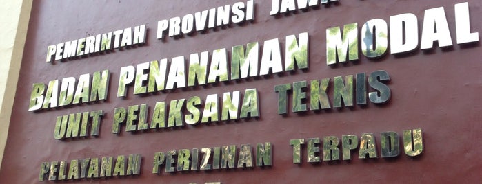 Pelayanan Perizinan Terpadu (P2T) Provinsi Jawa Timur is one of Government of Surabaya and East Java.