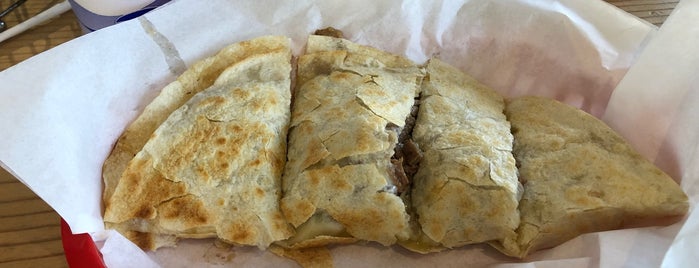 The Salsa Bar is one of The 13 Best Places for Steak Quesadillas in Los Angeles.