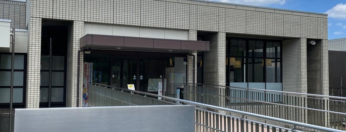 The Maizuru Repatriation Memorial Museum is one of Tempat yang Disukai Minami.