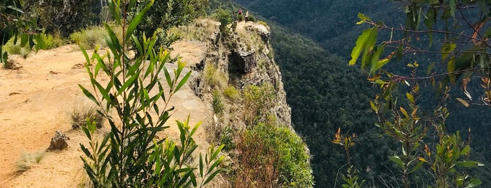 Hanging Rock is one of Katoomba Favourites.