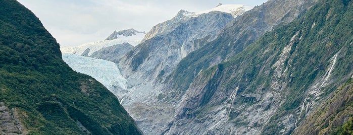 Franz Josef Glacier is one of New Zealand.