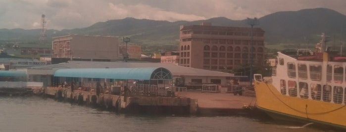 Ormoc City Port is one of สถานที่ที่ Mae ถูกใจ.