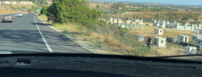 Marine Corps Base Camp Pendleton is one of Places to check -in to.