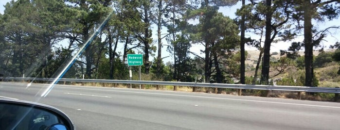 US-101 (Redwood Hwy) is one of Ee.