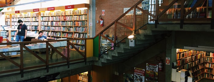 Livraria da Vila is one of สถานที่ที่ Heitor ถูกใจ.