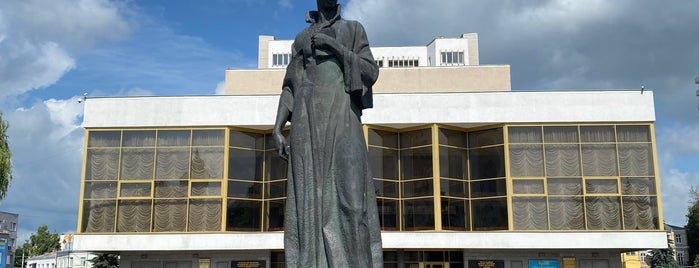 Пам'ятник Лесі Українці is one of Луцк.