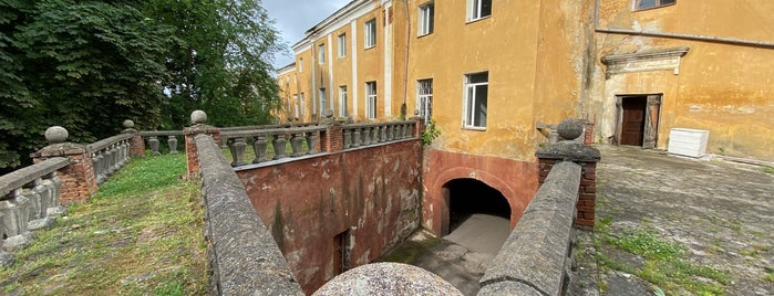 Олицький Замок  / Olyka Castle is one of Список цікавих місцин.