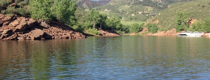 Horsetooth Reservoir is one of Lugares favoritos de Matthew.