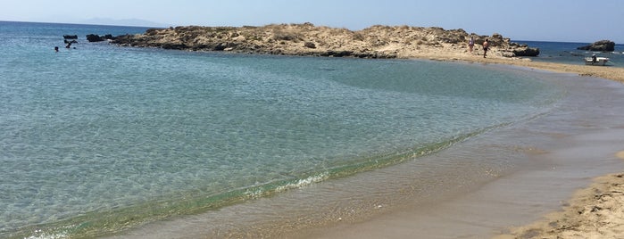 Manganari Beach is one of À faire: Athènes & Les Cyclades.