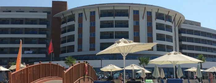 Aquasis De Luxe Resort & Spa is one of Lugares favoritos de Mehmet Ali.