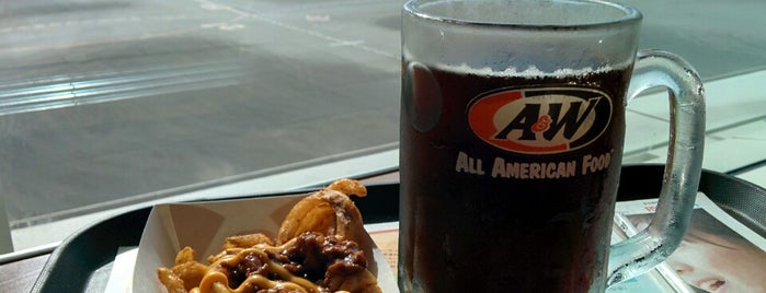 A&W is one of 沖縄リスト.