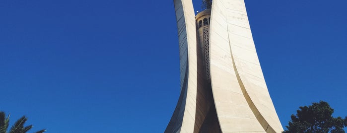 Monument Des Martyrs is one of Lieux qui ont plu à Thomas.