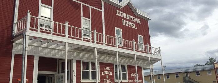 Downtown Hotel is one of World Pub Crawl.