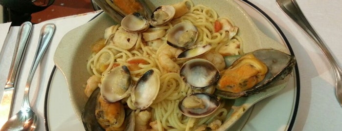 A Grade is one of Restaurantes Porto.
