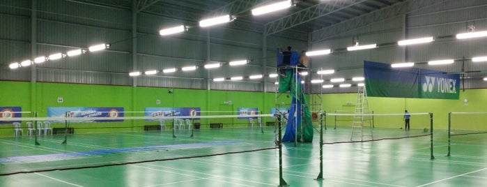Champion Badminton Court is one of Tempat yang Disukai ꌅꁲꉣꂑꌚꁴꁲ꒒.