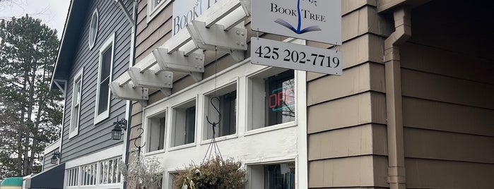 Book Tree is one of Bookstores.