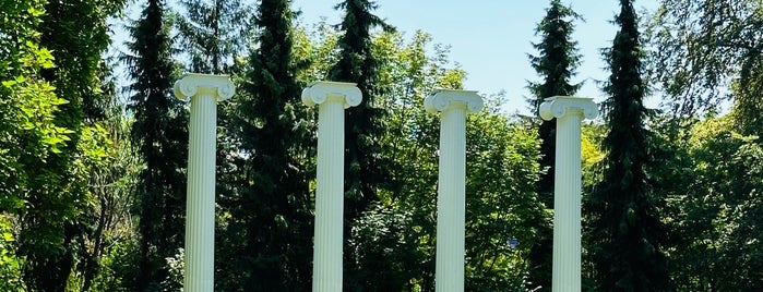 The Columns is one of Theaters in Seattle Area.