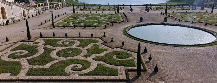 Los Jardines de Versailles is one of France To-Do List.