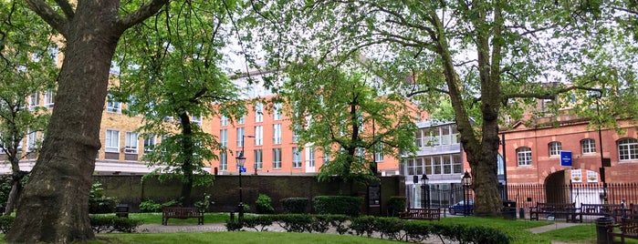 St Marylebone Parish Church Gardens is one of London's Parks and Gardens.