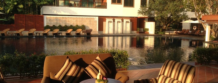 RatiLanna Riverside Spa Resort Chiang Mai is one of Lance'nin Beğendiği Mekanlar.