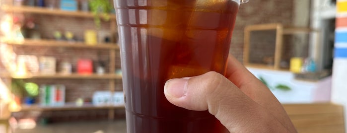 Obet & Del's Coffee is one of LA: Caffeine, Sugar, Cafés.