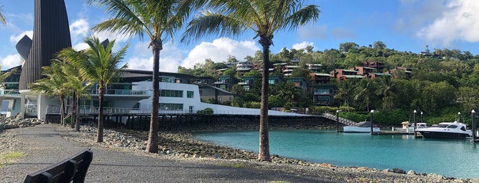 Bommie Deck is one of Whitsundays.