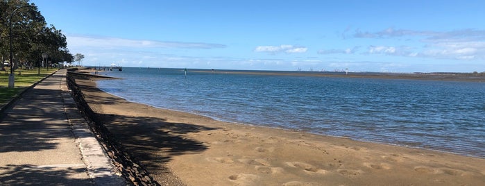 Shorncliffe is one of Brisbane Suburds.